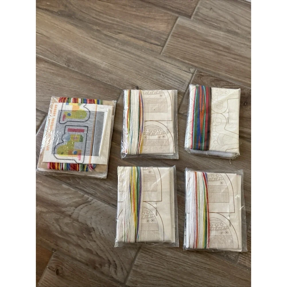 Lot of NOS Sunset JIFFY Stitchery Christmas Needlepoint/Embroidery/Crewel Kits